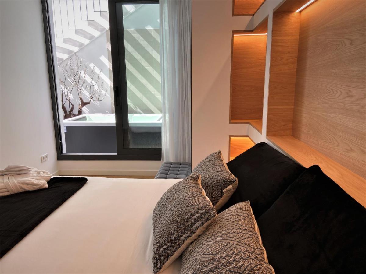 Holiday Rentals At Camiral Golf & Wellness كالذيس ذي مالافييّا المظهر الخارجي الصورة